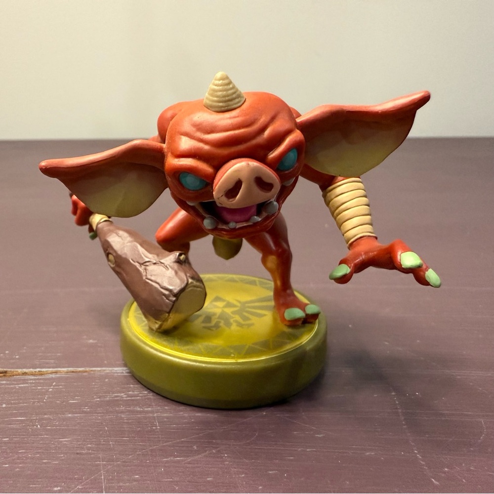 Nintendo Red and Green Figurine